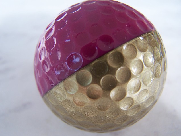 Two-tone Ping Eye2 golf ball specimen